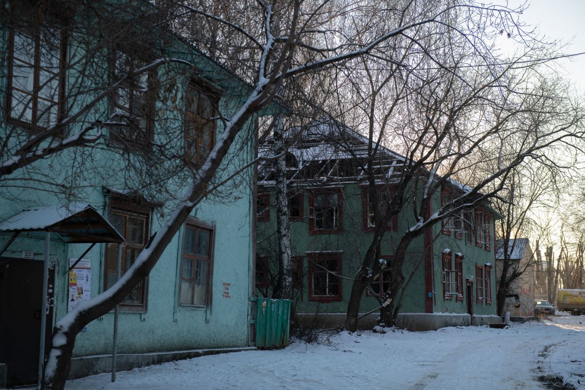 Кругом плесень и клопы». Жители аварийных домов рассчитывают, что их,  наконец-то, расселят - «Уральский рабочий»